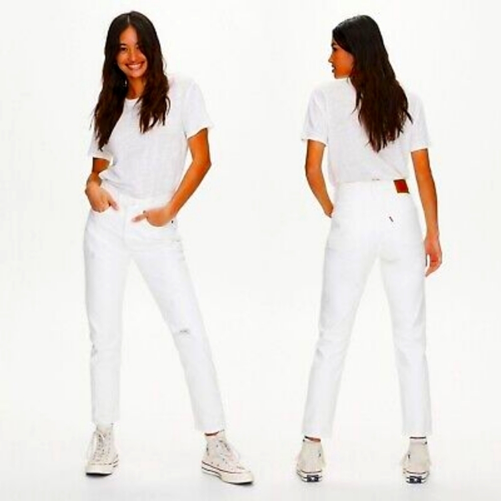 Levi's White High Rise Jeans Modern Fit